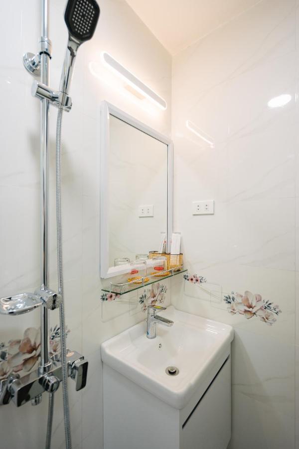 Honey Homestay Hanoi Exterior photo